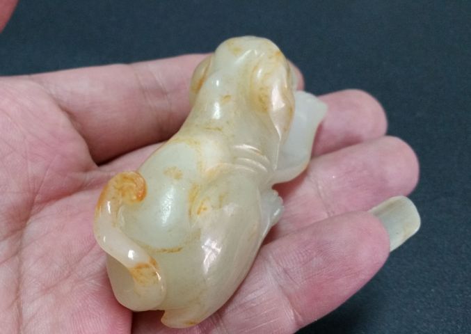 古玩玉器和田玉擺件白玉狗拍賣,當前價格880元