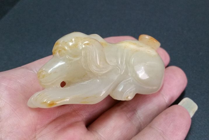 古玩玉器和田玉擺件白玉狗拍賣,當前價格880元