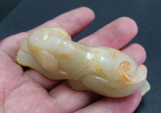 古玩玉器和田玉擺件白玉狗拍賣,當前價格880元