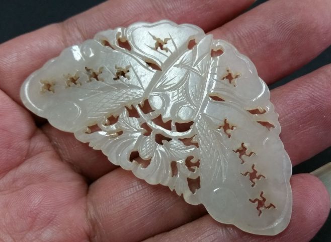 古玩玉器和田玉蝴蝶玉佩拍賣,當(dāng)前價格880元