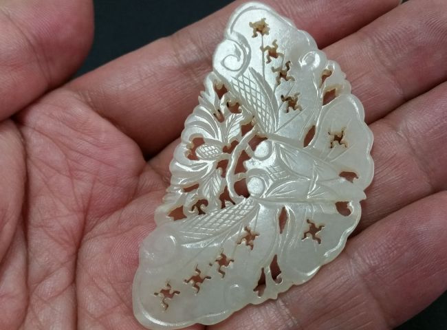 古玩玉器和田玉蝴蝶玉佩拍賣,當(dāng)前價格880元