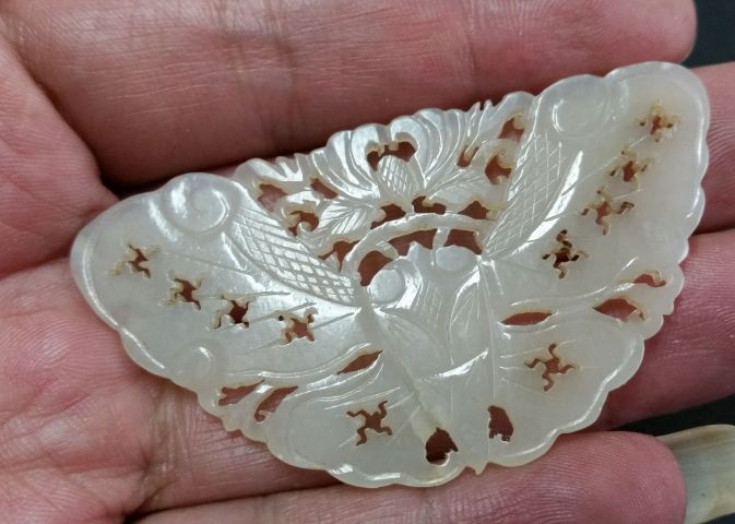 古玩玉器和田玉蝴蝶玉佩拍賣,當(dāng)前價格880元