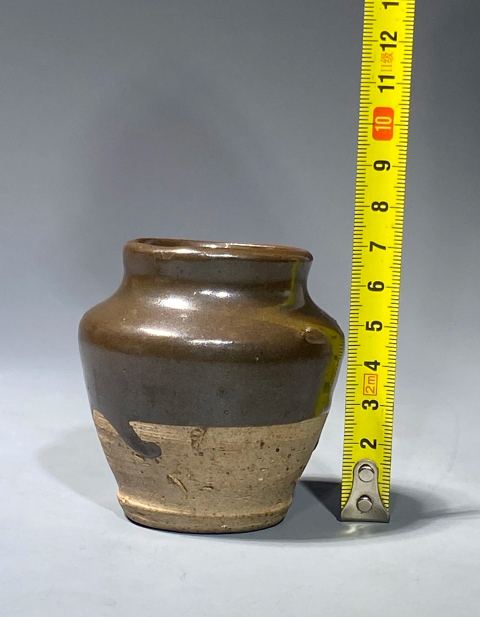 古玩陶瓷茶葉末釉茶入拍賣,當前價格0元