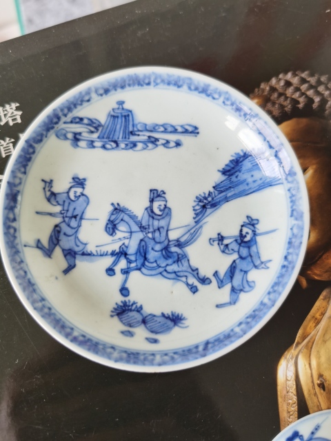 古玩陶瓷清早期青花刀馬人物杯碟一套拍賣,當前價格4600元