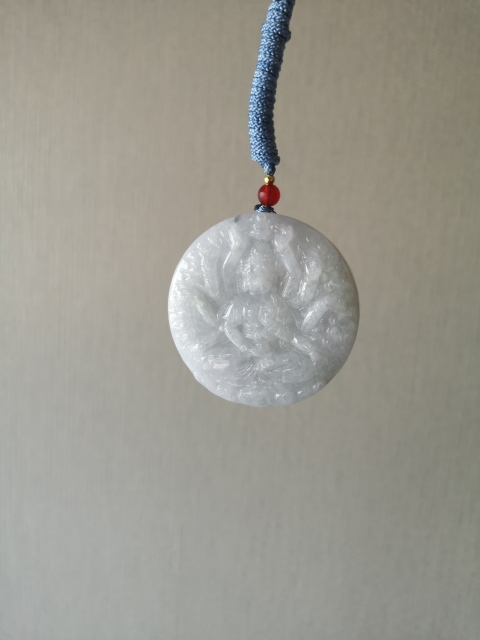 古玩玉器天然翡翠雕“千手觀音”牌拍賣,當前價格680元
