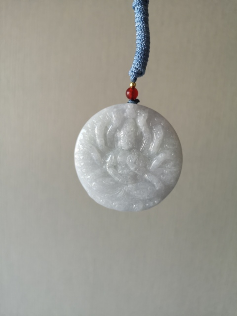 古玩玉器天然翡翠雕“千手觀音”牌拍賣,當前價格680元
