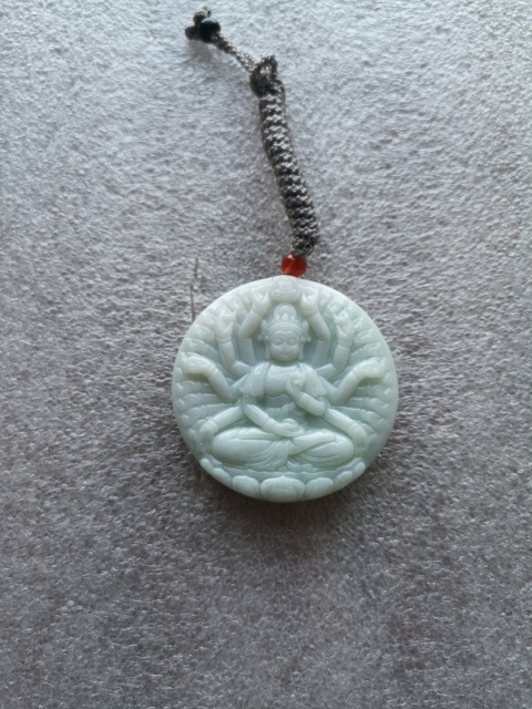 古玩玉器天然翡翠雙面雕“千手觀音”牌拍賣,當前價格680元