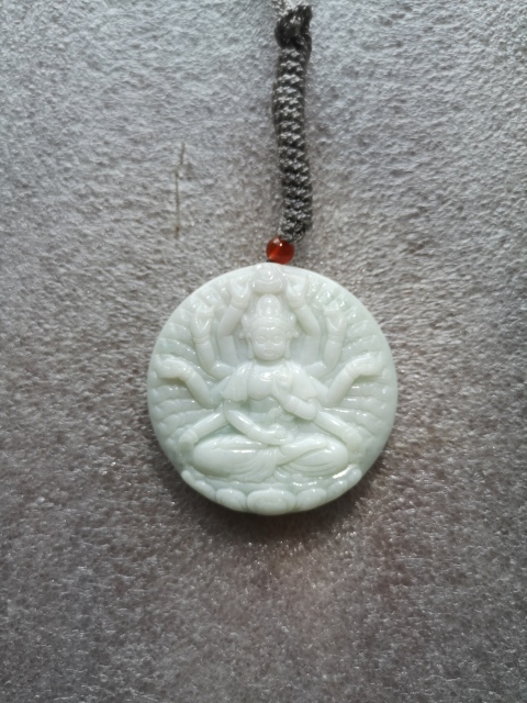 古玩玉器天然翡翠雙面雕“千手觀音”牌拍賣,當前價格680元