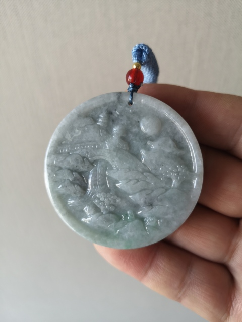 古玩玉器天然翡翠雕“山水”掛牌拍賣，當(dāng)前價格850元