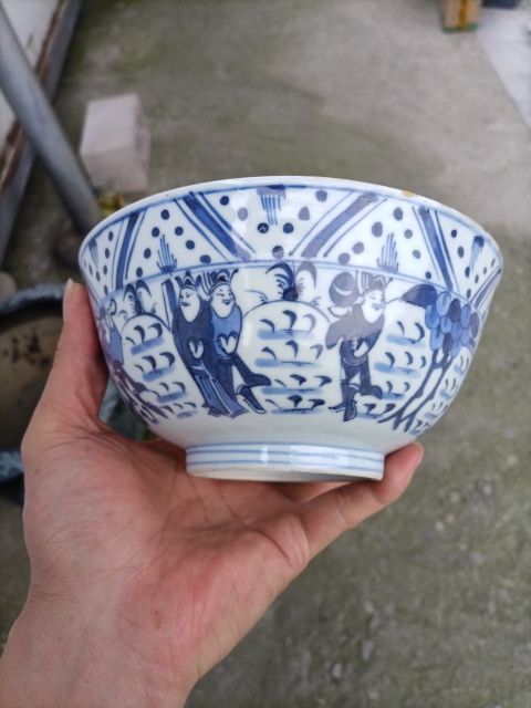 古玩陶瓷青花八蠻進(jìn)寶圖墩式碗拍賣,當(dāng)前價(jià)格580元