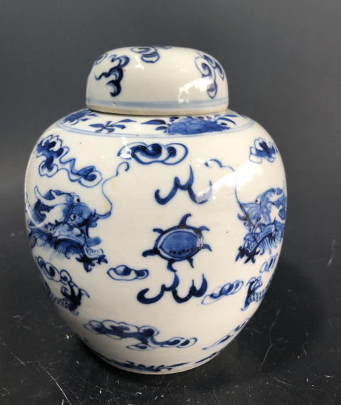 古玩陶瓷青花祥云龍紋蓋罐拍賣,當前價格5000元