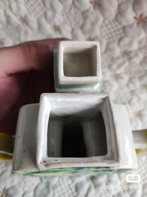 古玩陶瓷民國時期素三彩花卉壽字形執壺拍賣，當前價格3800元