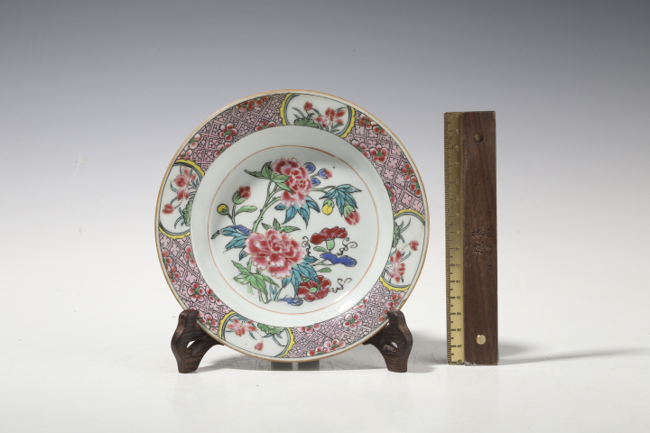 古玩陶瓷清雍正·粉彩花卉紋折沿盤拍賣，當前價格2999元