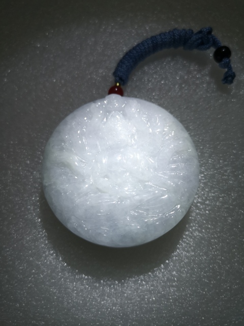 古玩玉器天然翡翠雕“千手觀音”牌拍賣,當前價格680元
