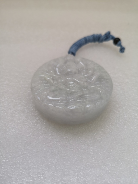 古玩玉器天然翡翠雕“千手觀音”牌拍賣,當前價格680元