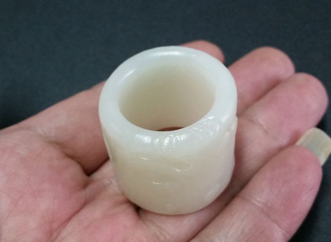 古玩玉器和田白玉扳指拍賣,當前價格1080元