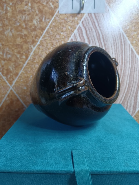 古玩陶瓷清～茶葉末釉雙系罐拍賣，當(dāng)前價格288元