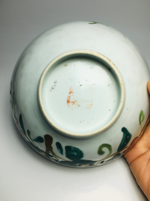 古玩陶瓷粉彩花卉紋碗拍賣,當前價格0元