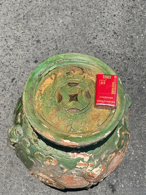 古玩陶瓷約清早期綠釉花卉紋繡墩拍賣，當前價格6600元
