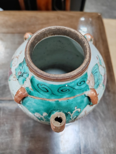 古玩陶瓷粉彩麒麟送子紋四系茶壺拍賣，當前價格680元