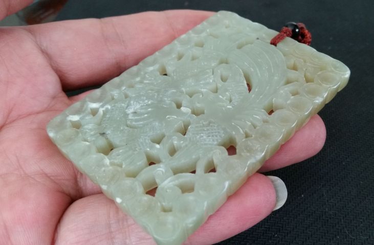 古玩玉器和田玉雕“連珠紋”龍鳳佩拍賣,當前價格680元
