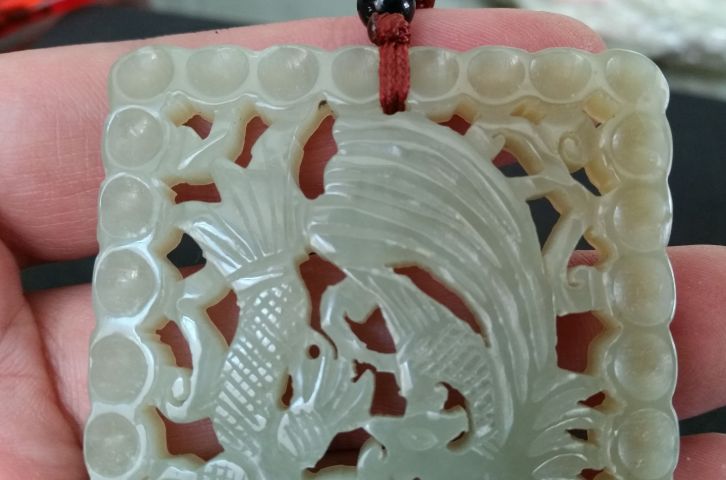 古玩玉器和田玉雕“連珠紋”龍鳳佩拍賣,當前價格680元