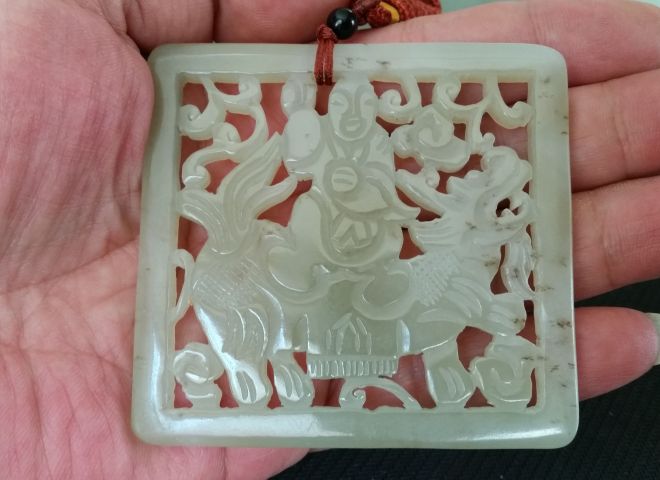 古玩玉器和田玉雕“麒麟送子”佩拍賣,當(dāng)前價格680元