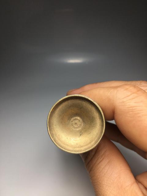 古玩雜項暗刻荷花紋高足酒杯拍賣,當前價格888元