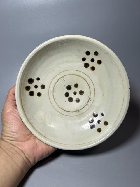 古玩陶瓷元代磁州窯白釉點彩梅花大盤（點彩梅花）拍賣，當前價格4750元