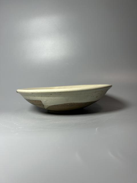 古玩陶瓷元代磁州窯白釉點彩梅花大盤（點彩梅花）拍賣，當前價格4750元