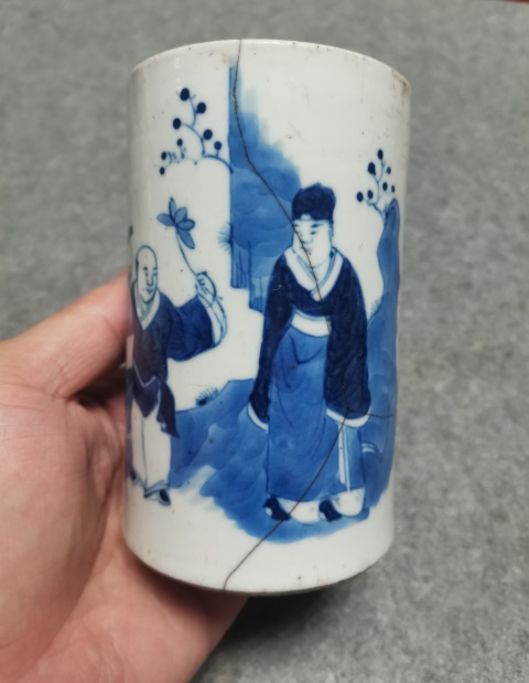 古玩陶瓷青花人物故事紋筆筒拍賣，當前價格366元