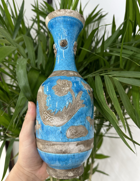 古玩陶瓷清晚期孔雀藍釉刻劃盤龍紋膽瓶拍賣,當前價格858元