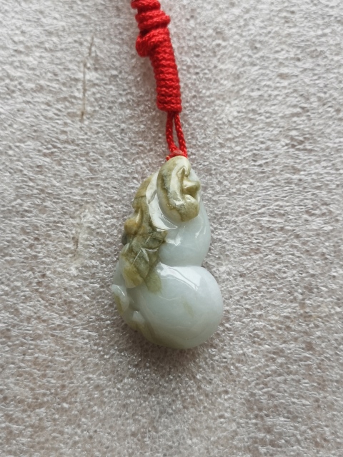 古玩玉器天然翡翠“葫蘆”掛件拍賣(mài),當(dāng)前價(jià)格298元