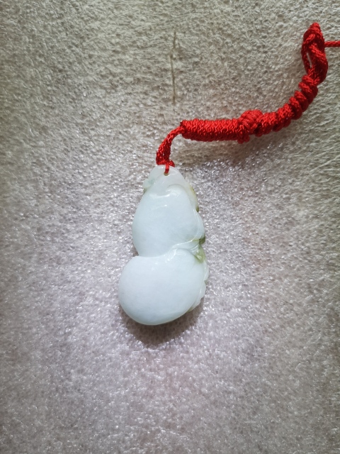 古玩玉器天然翡翠“葫蘆”掛件拍賣(mài),當(dāng)前價(jià)格298元