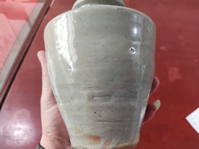 古玩陶瓷明代龍泉青瓷唇口罐拍賣,當前價格588元