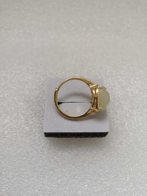 古玩玉器和田玉“彌勒佛”鑲嵌戒指拍賣，當(dāng)前價(jià)格398元