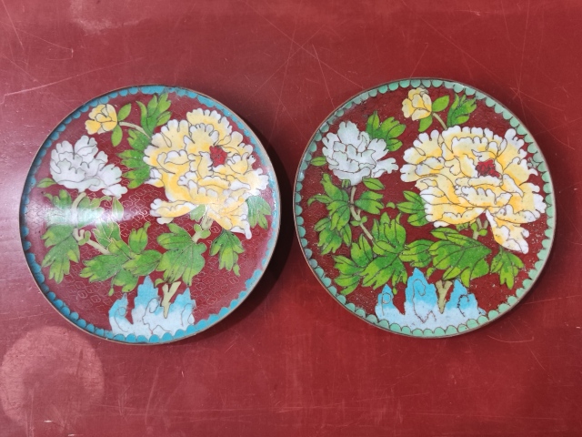 古玩雜項景泰藍(lán)掐絲琺瑯花卉盤一對拍賣，當(dāng)前價格498元