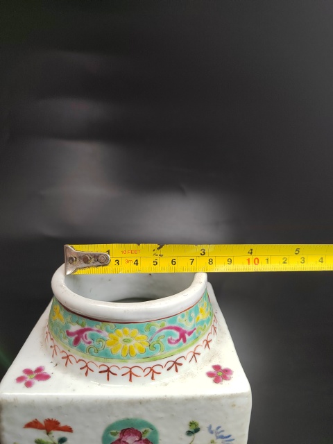 古玩陶瓷粉彩花卉琮式瓶拍賣,當前價格5999元