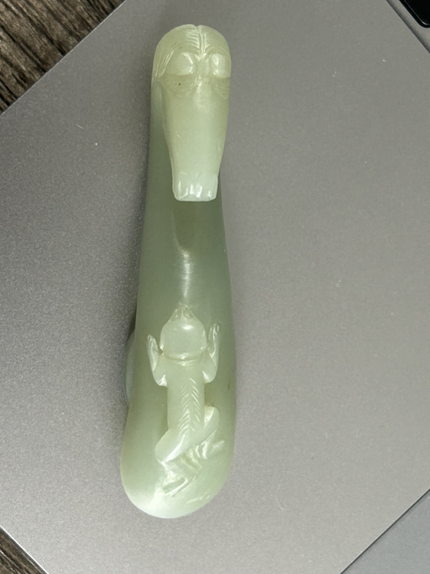 古玩玉器清代馬上封侯帶鉤拍賣,當前價格8200元
