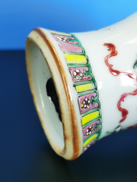 古玩陶瓷清雍正博古圖粉彩雞腿蓋瓶拍賣,當(dāng)前價格5000元