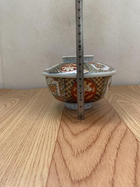 古玩陶瓷花卉紋彩瓷蓋碗拍賣，當(dāng)前價(jià)格450元