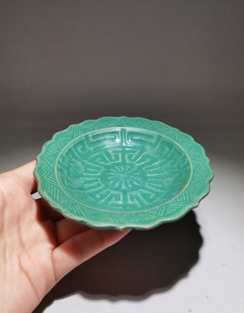 古玩陶瓷清早期瓜皮綠釉花口盤拍賣，當(dāng)前價格1280元