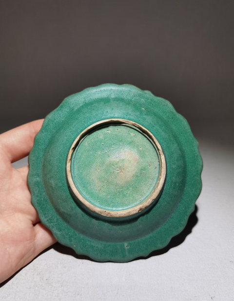 古玩陶瓷清早期瓜皮綠釉花口盤拍賣，當(dāng)前價格1280元