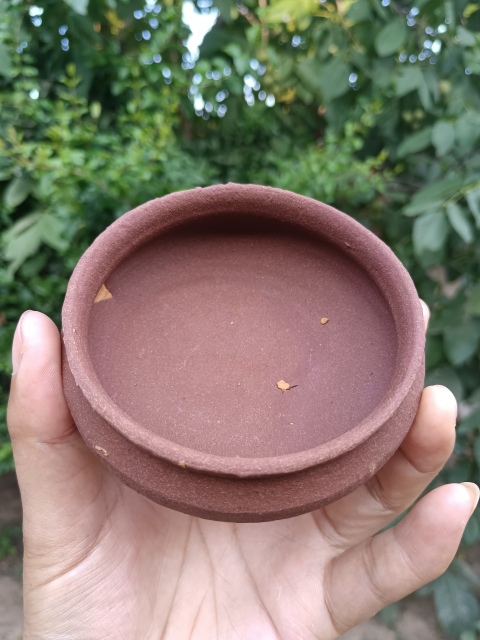 古玩陶瓷清早期～褐釉三足香爐拍賣，當前價格3888元