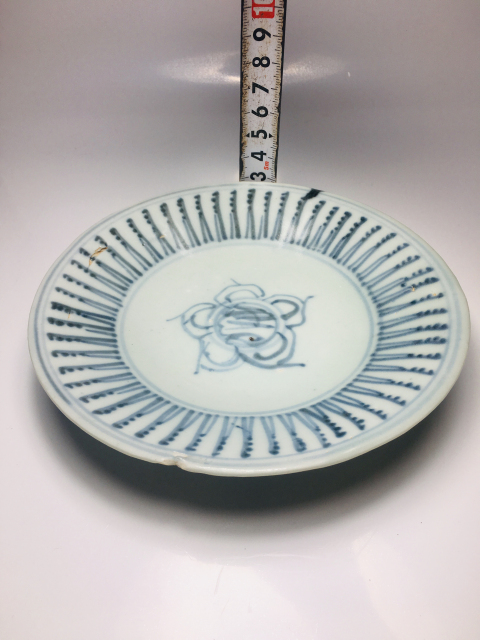 古玩陶瓷（清中）青花壽字紋盤拍賣，當前價格0元