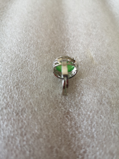古玩玉器綠玉髓鑲嵌戒指拍賣，當前價格220元