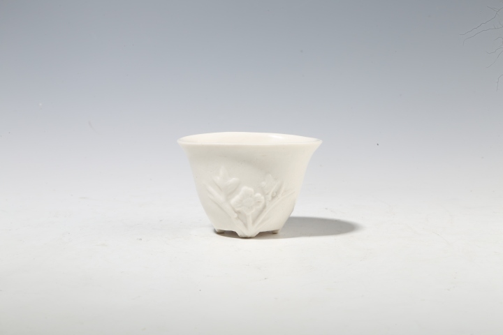 古玩陶瓷民國 白釉梅花杯拍賣，當前價格1600元