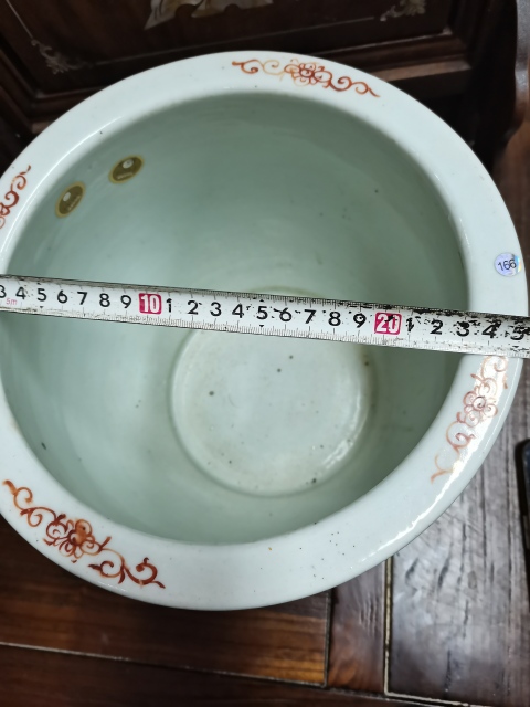 古玩陶瓷清晚粉彩寶相花卉紋卷缸拍賣，當(dāng)前價(jià)格15000元