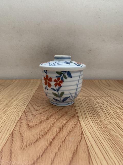 古玩陶瓷花卉紋蓋罐拍賣,當前價格160元