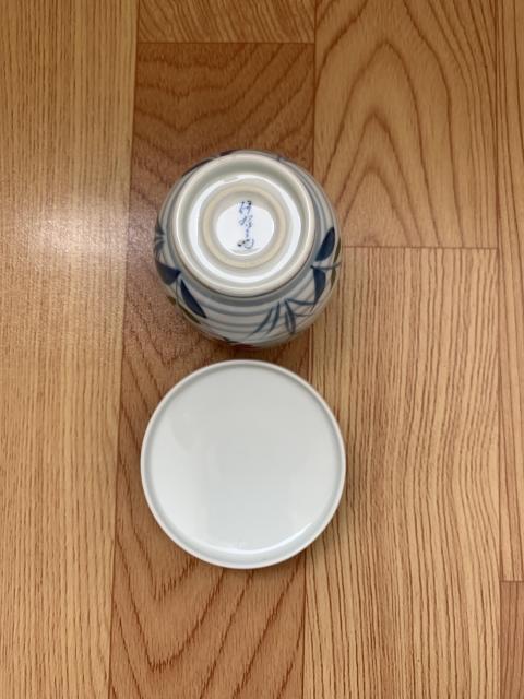 古玩陶瓷花卉紋蓋罐拍賣,當前價格160元